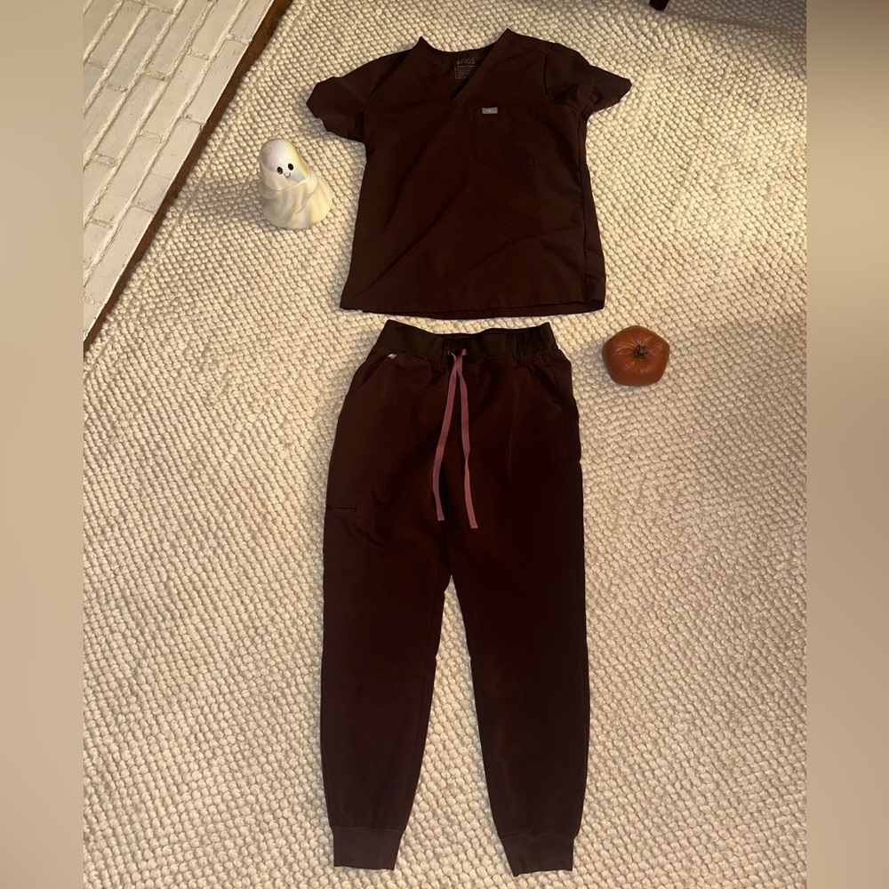COPY - Figs limited edition espresso brown